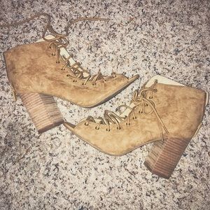 lace-up high heeled booties